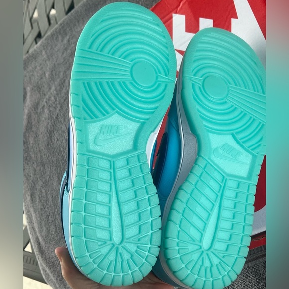 Nike Dunk Low SE Men’s size 9 Women 10.5 Shoe Sneakers HQ1538-416 - Picture 14 of 17